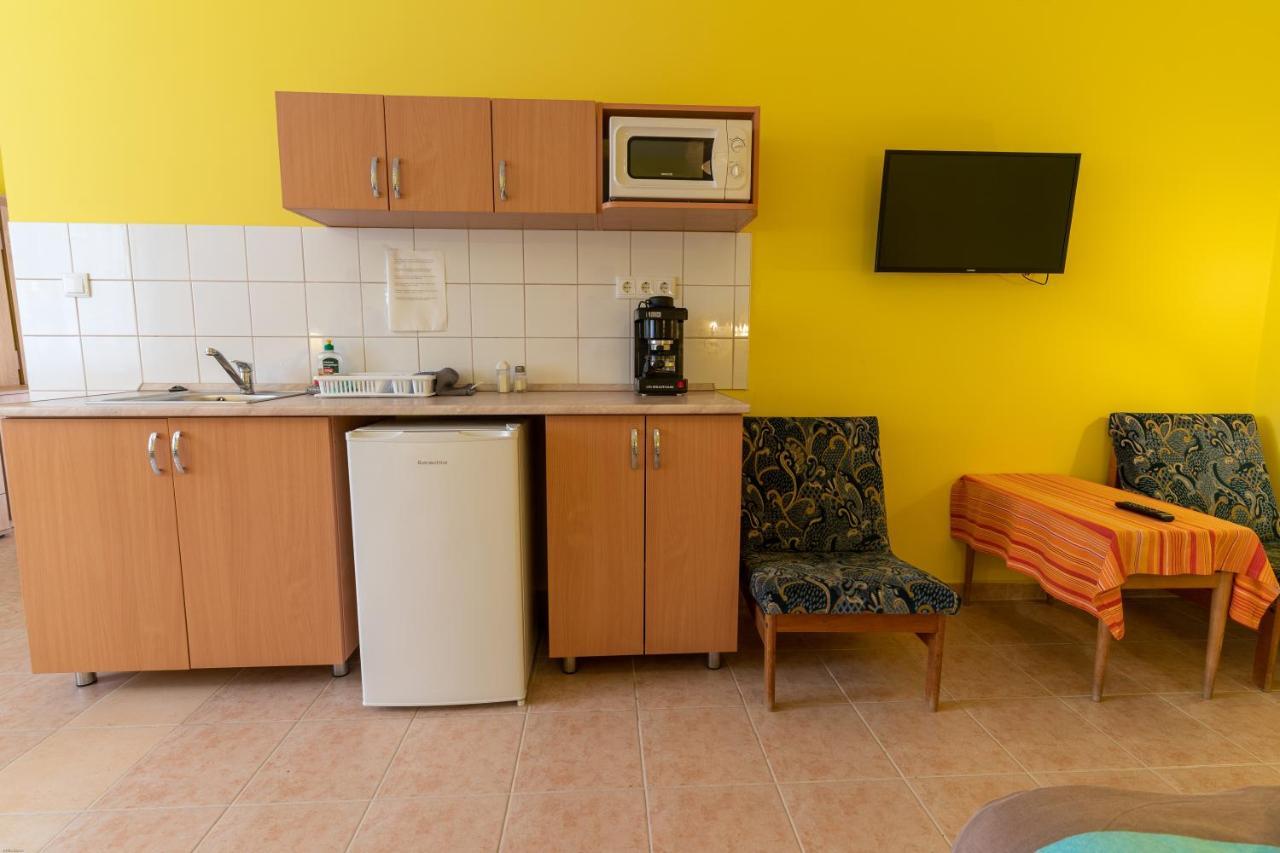 Izabella Panzio Bed & Breakfast Hajdúszoboszló Dış mekan fotoğraf