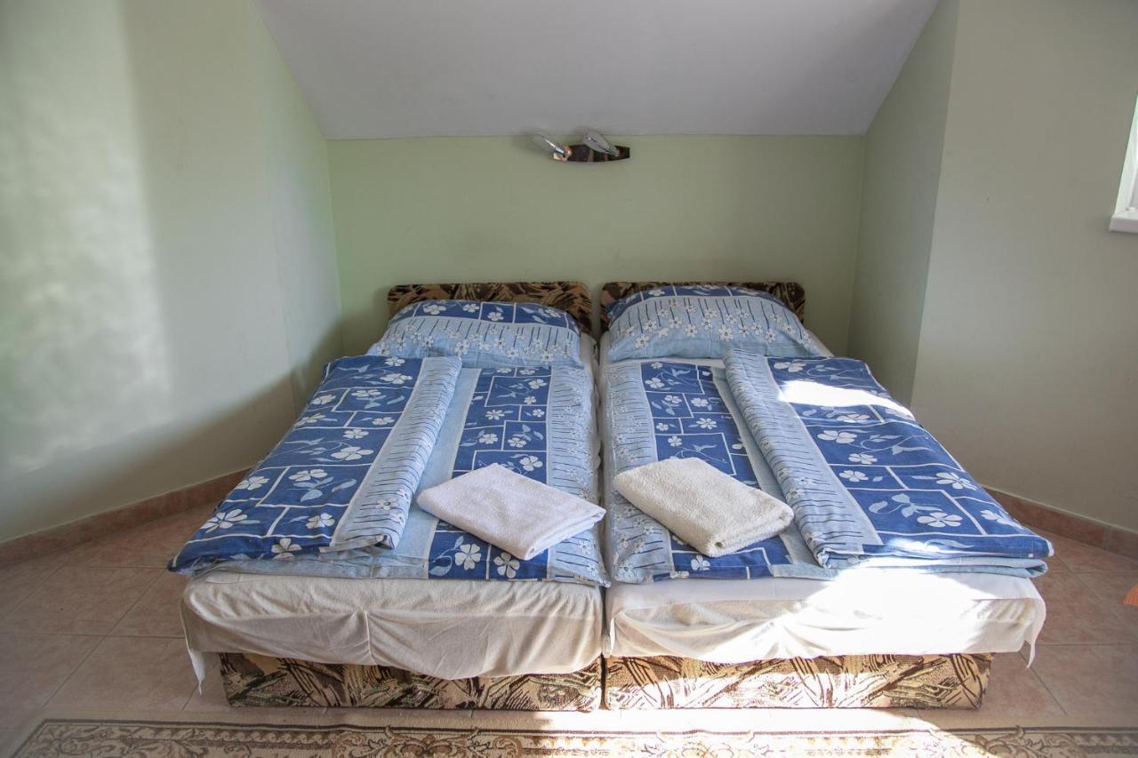 Izabella Panzio Bed & Breakfast Hajdúszoboszló Dış mekan fotoğraf