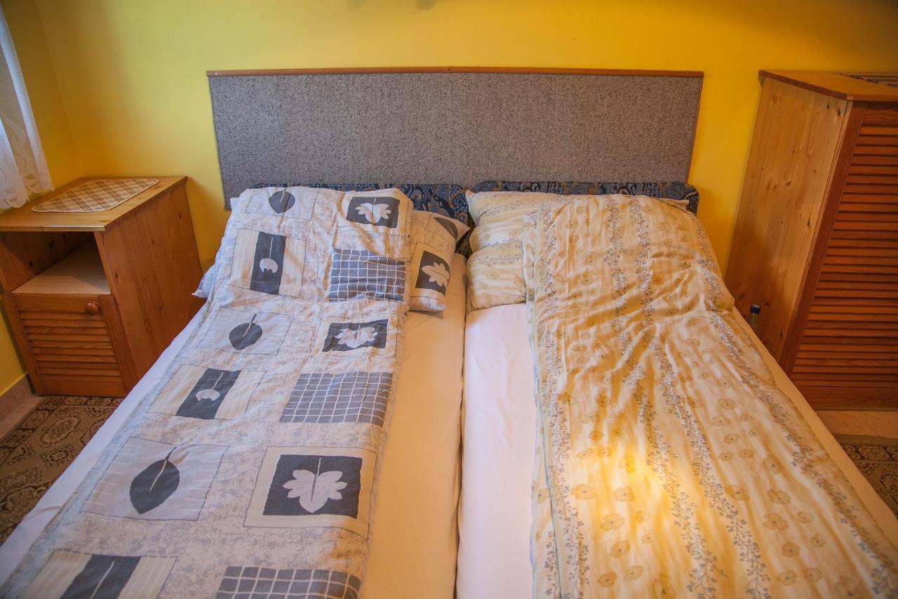 Izabella Panzio Bed & Breakfast Hajdúszoboszló Dış mekan fotoğraf