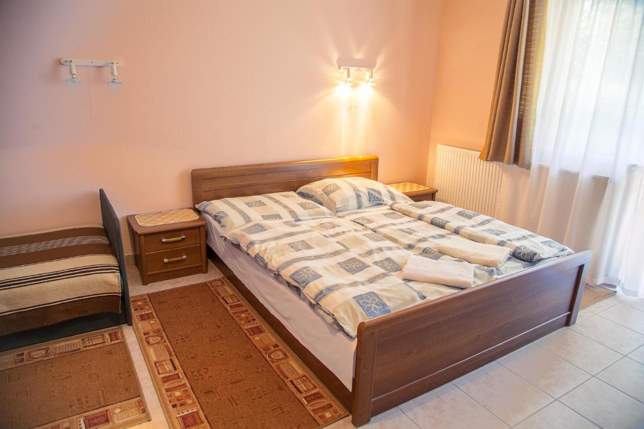 Izabella Panzio Bed & Breakfast Hajdúszoboszló Dış mekan fotoğraf
