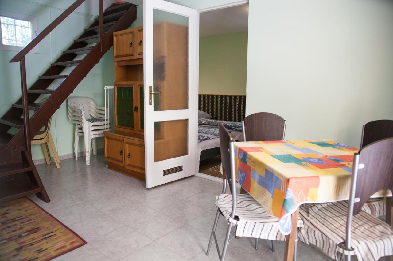 Izabella Panzio Bed & Breakfast Hajdúszoboszló Dış mekan fotoğraf