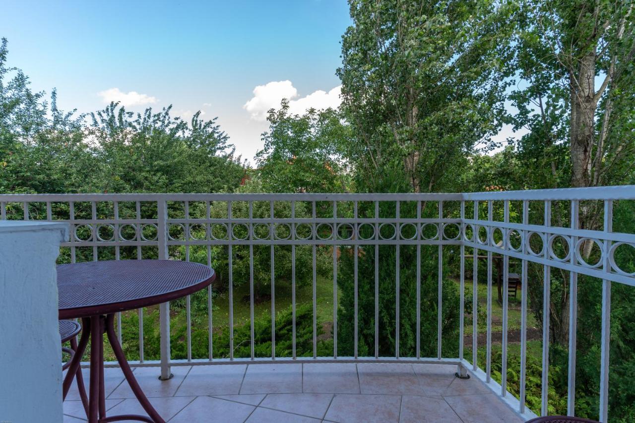 Izabella Panzio Bed & Breakfast Hajdúszoboszló Dış mekan fotoğraf