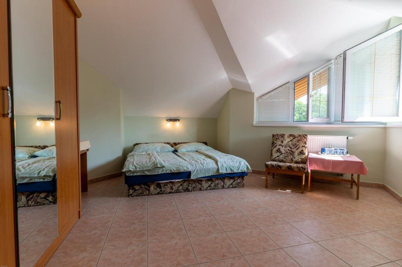 Izabella Panzio Bed & Breakfast Hajdúszoboszló Dış mekan fotoğraf