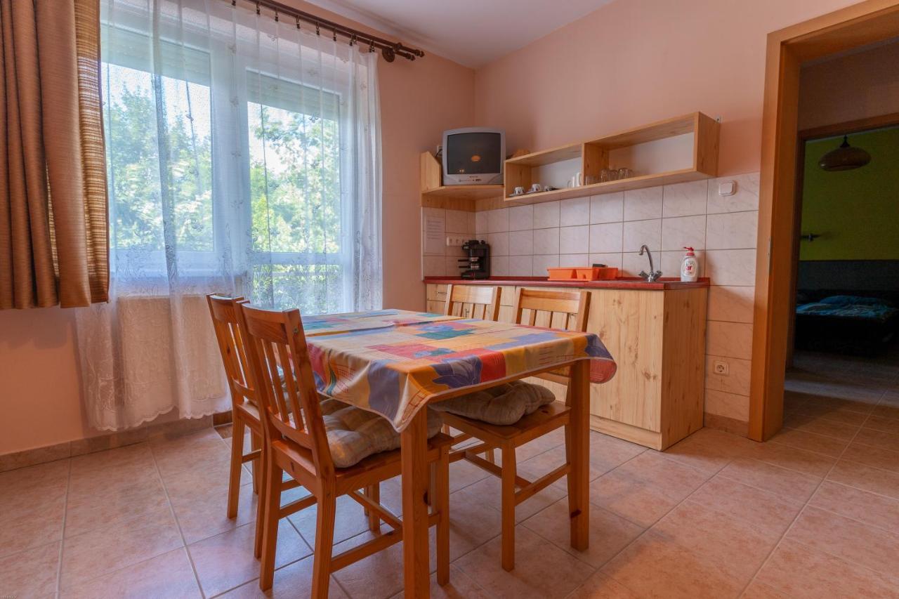 Izabella Panzio Bed & Breakfast Hajdúszoboszló Dış mekan fotoğraf