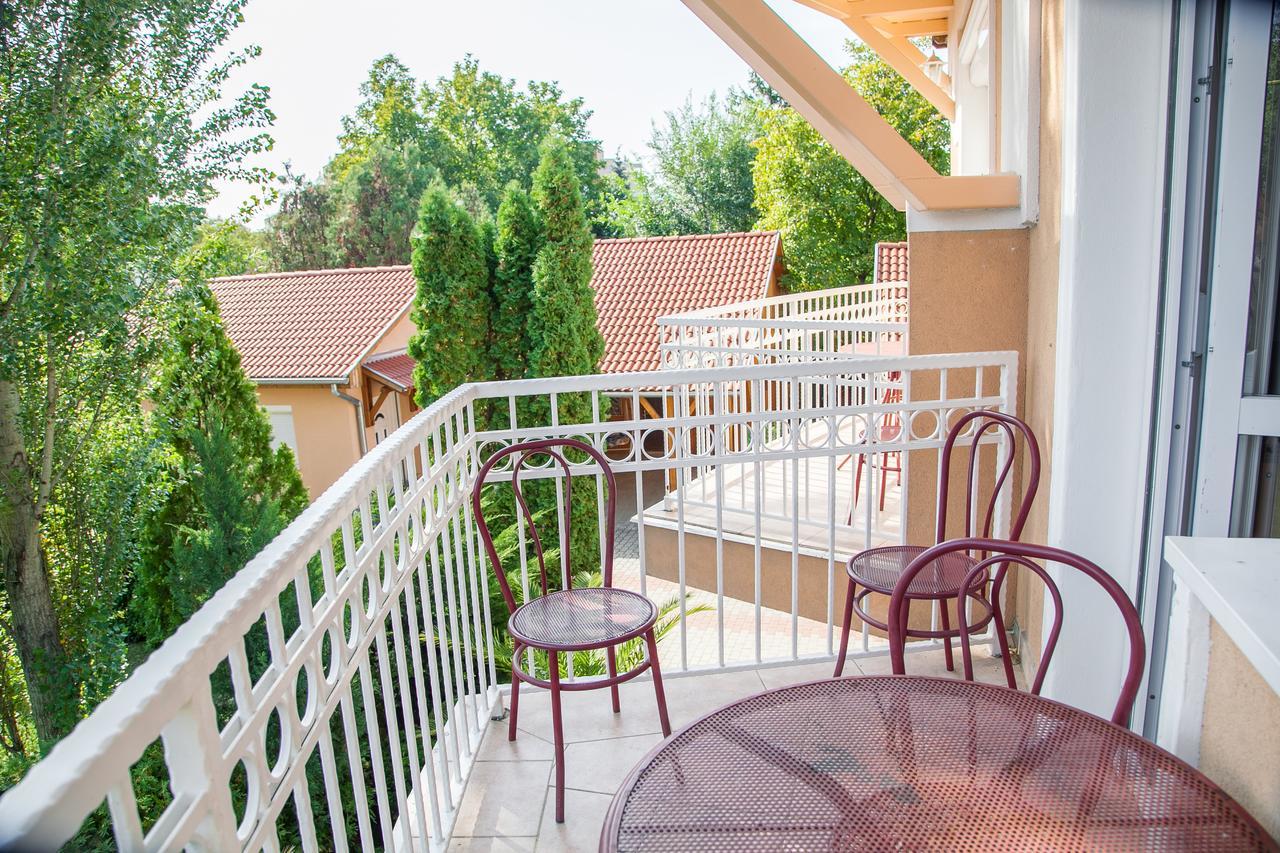 Izabella Panzio Bed & Breakfast Hajdúszoboszló Dış mekan fotoğraf
