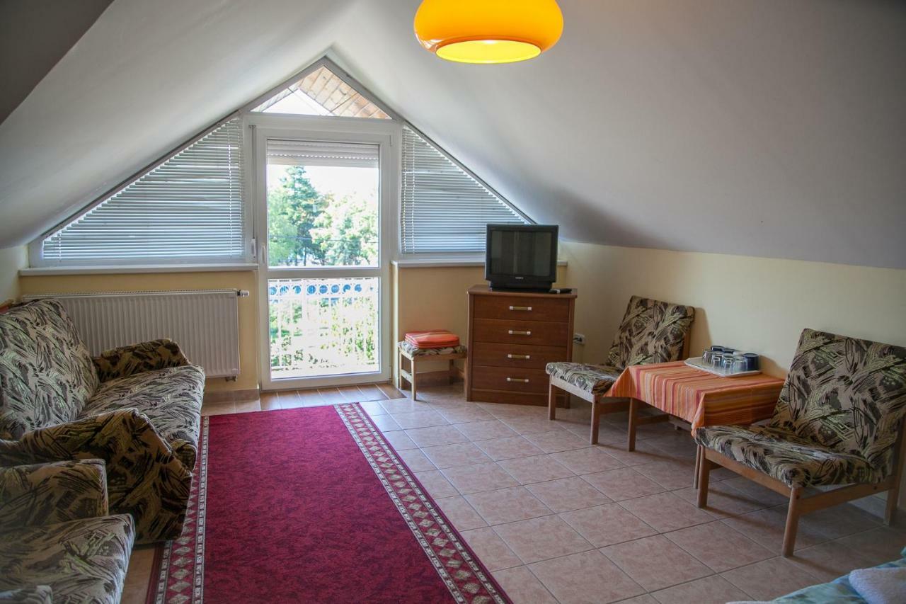 Izabella Panzio Bed & Breakfast Hajdúszoboszló Dış mekan fotoğraf