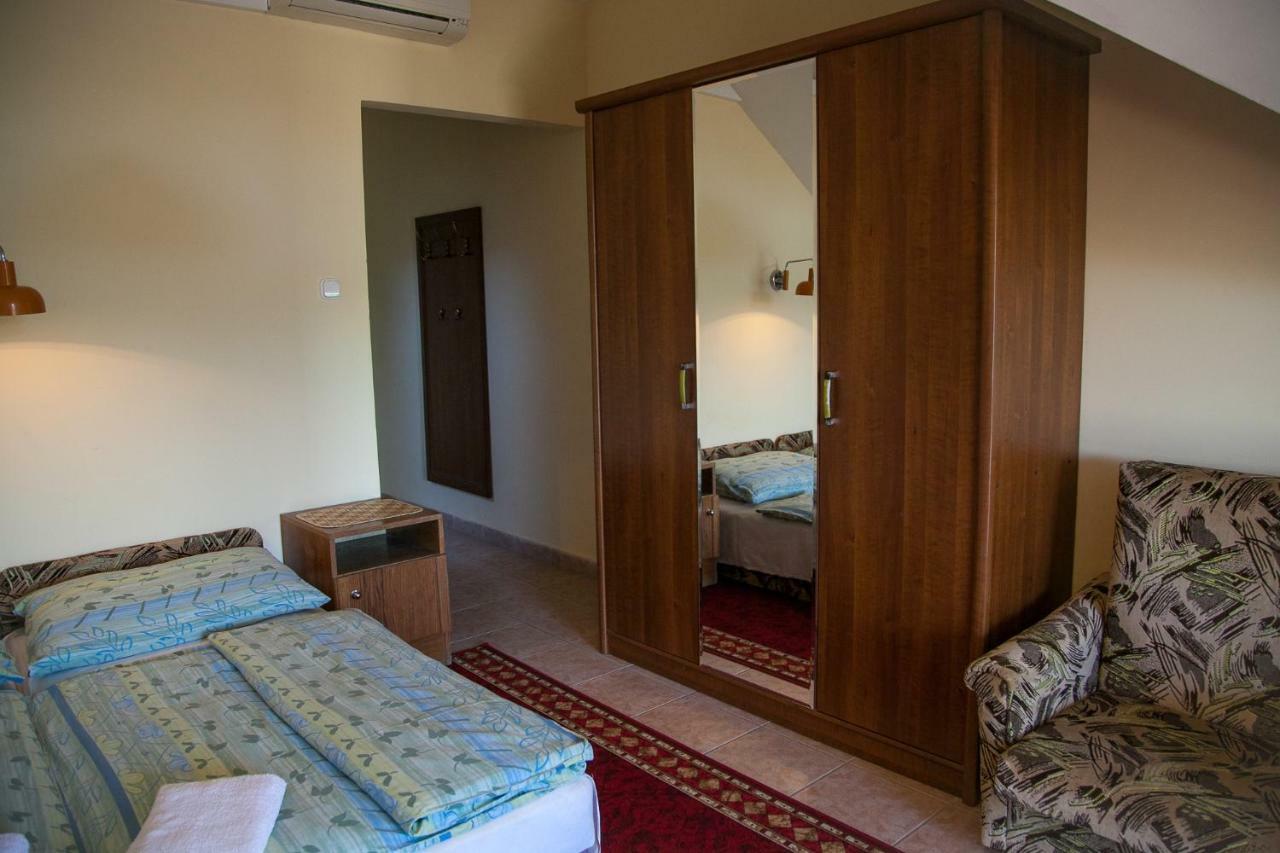 Izabella Panzio Bed & Breakfast Hajdúszoboszló Dış mekan fotoğraf